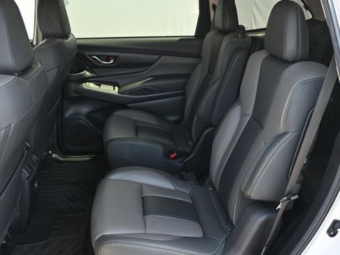 Used 2025 Subaru Ascent Onyx Edition AWD/4WD image 18
