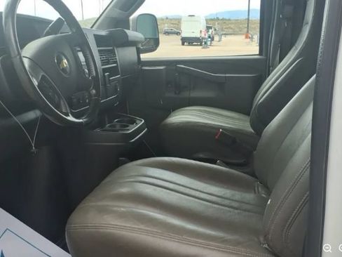Used 2021 Chevrolet Express 2500 Extended w/ Driver Convenience Package RWD image 3