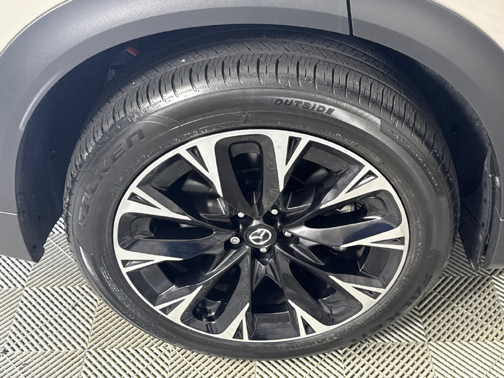 Certified 2025 MAZDA CX-90 Plug-In Hybrid w/ Premium Plus AWD/4WD image 18