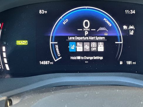 Certified 2026 Toyota Camry Hybrid FWD image 23