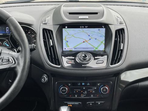 Used 2017 Ford Escape Titanium AWD/4WD image 21