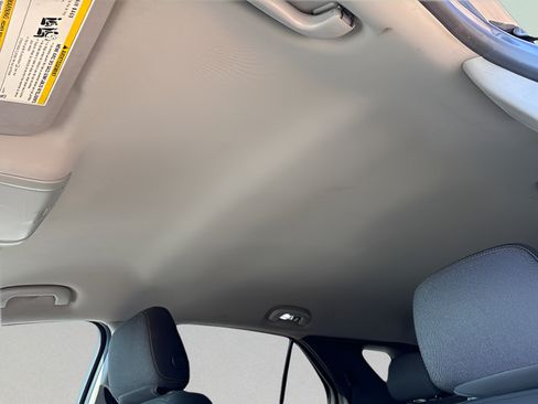 Used 2018 Chevrolet Equinox LT FWD image 27