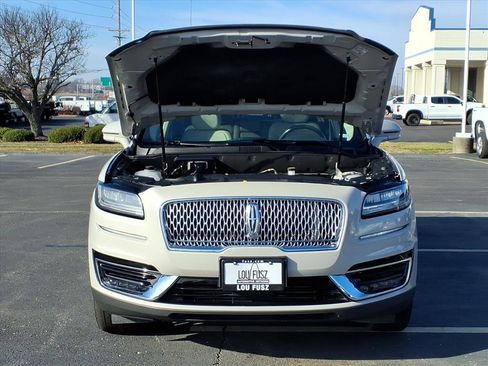Used 2020 Lincoln Nautilus Reserve image 31