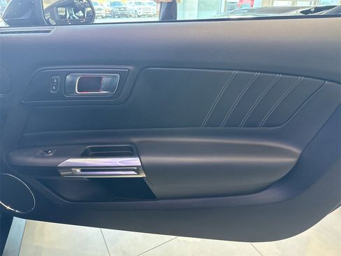 Used 2019 Ford Mustang GT Premium image 16