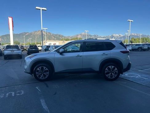 Used 2023 Nissan Rogue SV AWD/4WD image 7