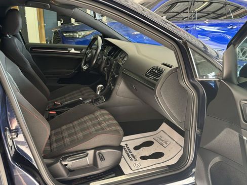 Used 2017 Volkswagen GTI S FWD image 25