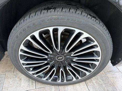 Used 2023 Lincoln Aviator Black Label AWD/4WD image 35