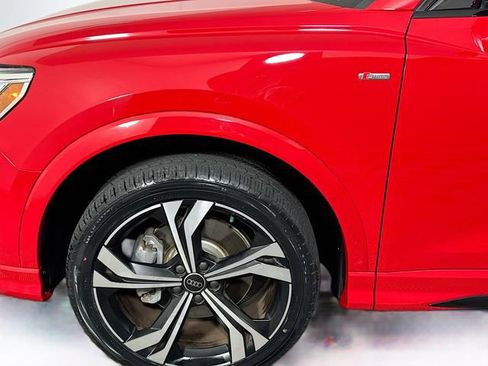 Used 2023 Audi Q3 2.0T Premium w/ Black Optic Sport Package image 32