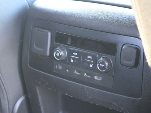 Used 2019 Chevrolet Tahoe Premier image 31