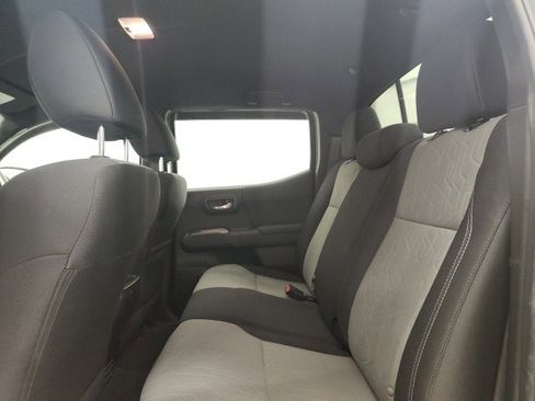 Used 2023 Toyota Tacoma TRD Off-Road image 16