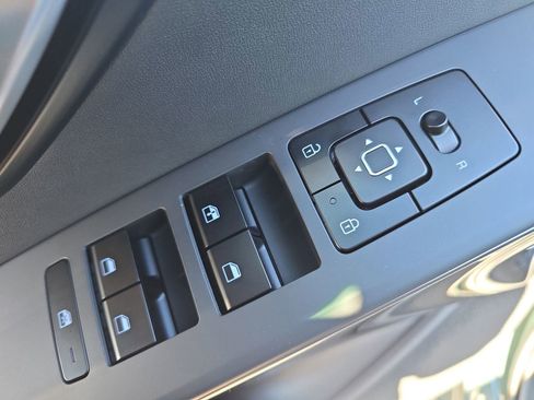 New 2025 Kia Niro Wind w/ Wind Preserve Package image 29