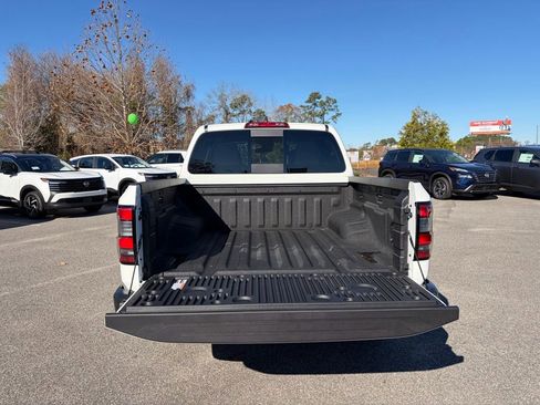 New 2026 Nissan Frontier S image 5