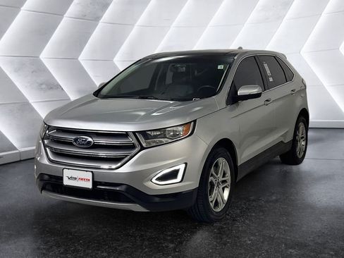 Used 2018 Ford Edge Titanium w/ Equipment Group 301A AWD/4WD image 3