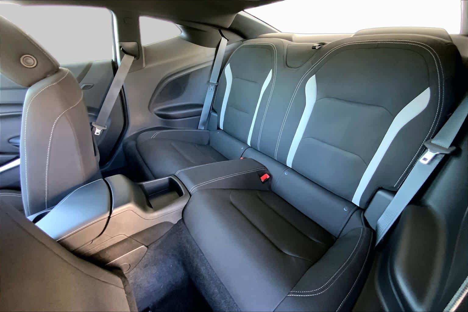 Used 2021 Chevrolet Camaro SS RWD image 21