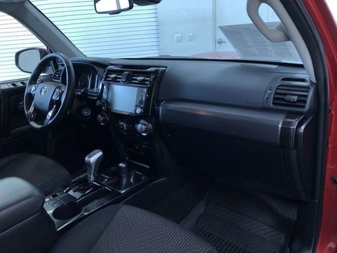 Certified 2020 Toyota 4Runner TRD Off-Road image 24
