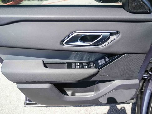 Used 2024 Land Rover Range Rover Velar S AWD/4WD image 20