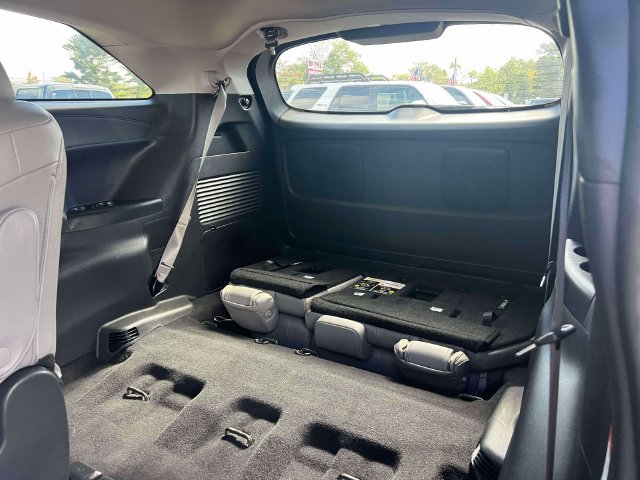 Used 2025 Toyota Sienna XLE FWD image 19