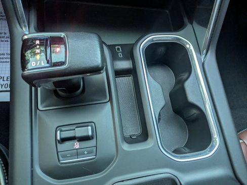 Used 2022 GMC Sierra 1500 Denali Ultimate AWD/4WD image 9