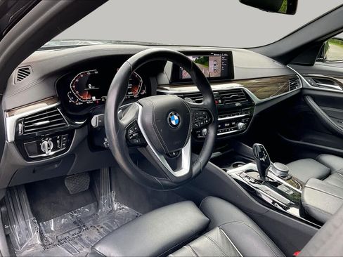 Used 2020 BMW 530i xDrive w/ Premium Package AWD/4WD image 17