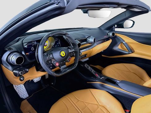 Used 2023 Ferrari 812 GTS RWD image 3