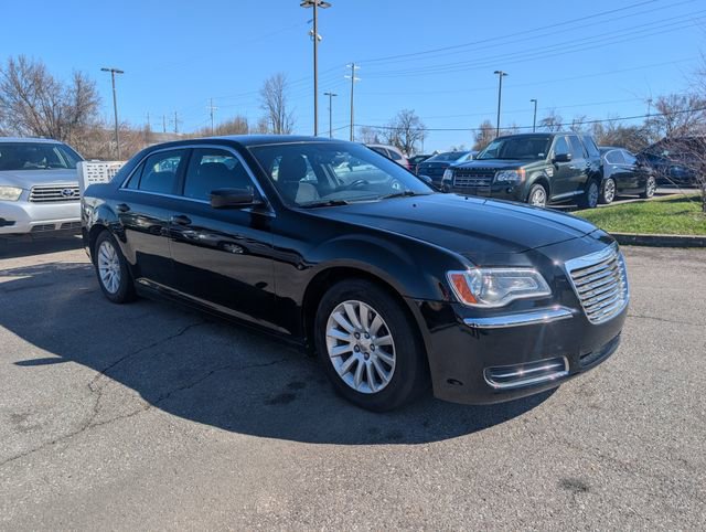 Used 2012 Chrysler 300 RWD image 1