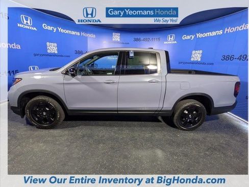 New 2026 Honda Ridgeline Black Edition image 9