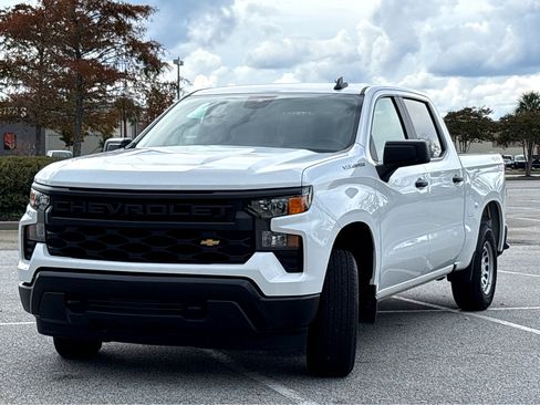 Used 2024 Chevrolet Silverado 1500 W/T w/ WT Value Package image 3