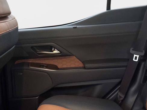 Used 2024 Lexus GX 550 image 13