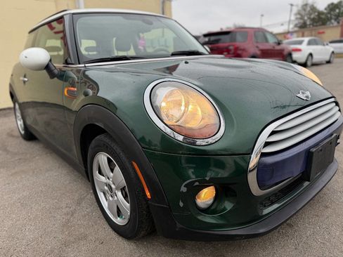 Used 2015 MINI Cooper 2-Door Hardtop image 3