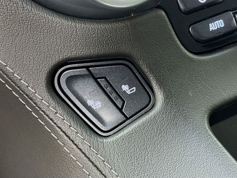 Used 2019 Chevrolet Tahoe LT w/ LT Signature Package image 20