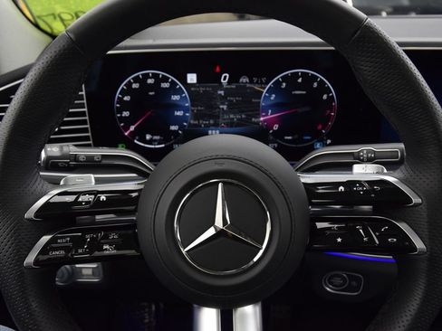 Certified 2026 Mercedes-Benz GLS 450 4MATIC image 23