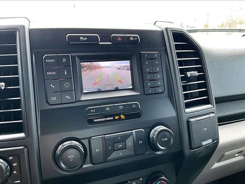 Used 2020 Ford F150 XL w/ Equipment Group 101A Mid AWD/4WD image 17