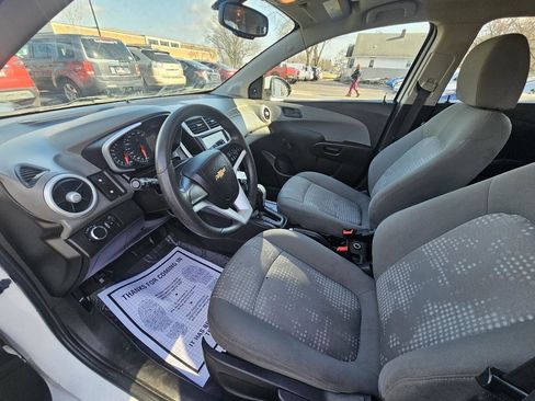 Used 2017 Chevrolet Sonic LT image 15