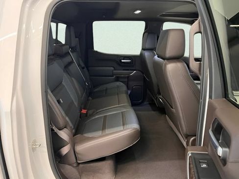 Certified 2022 GMC Sierra 1500 Denali w/ Denali Premium Package AWD/4WD image 11