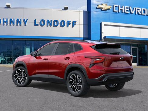 New 2026 Chevrolet Trax RS w/ Sunroof Package FWD image 3