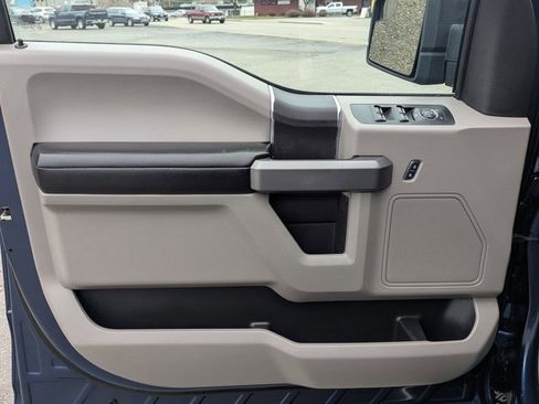 Used 2015 Ford F150 XLT image 10