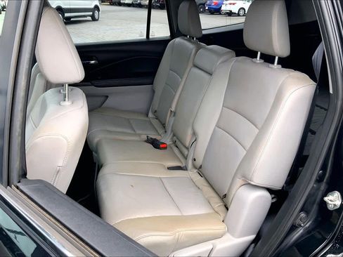 Used 2018 Honda Pilot EX-L image 19