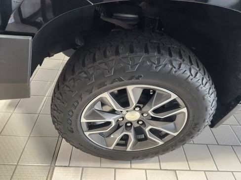 Used 2020 Chevrolet Silverado 1500 LT w/ Texas Edition RWD image 7