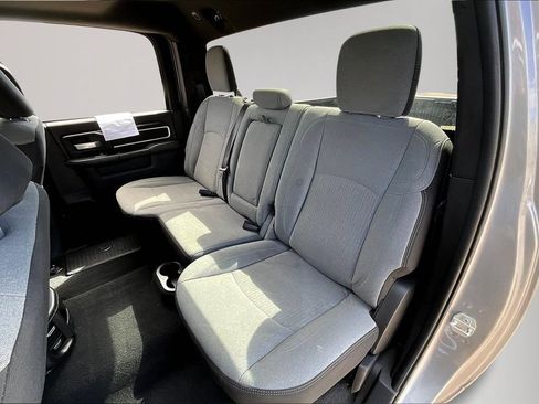 Used 2024 RAM 2500 Big Horn AWD/4WD image 23