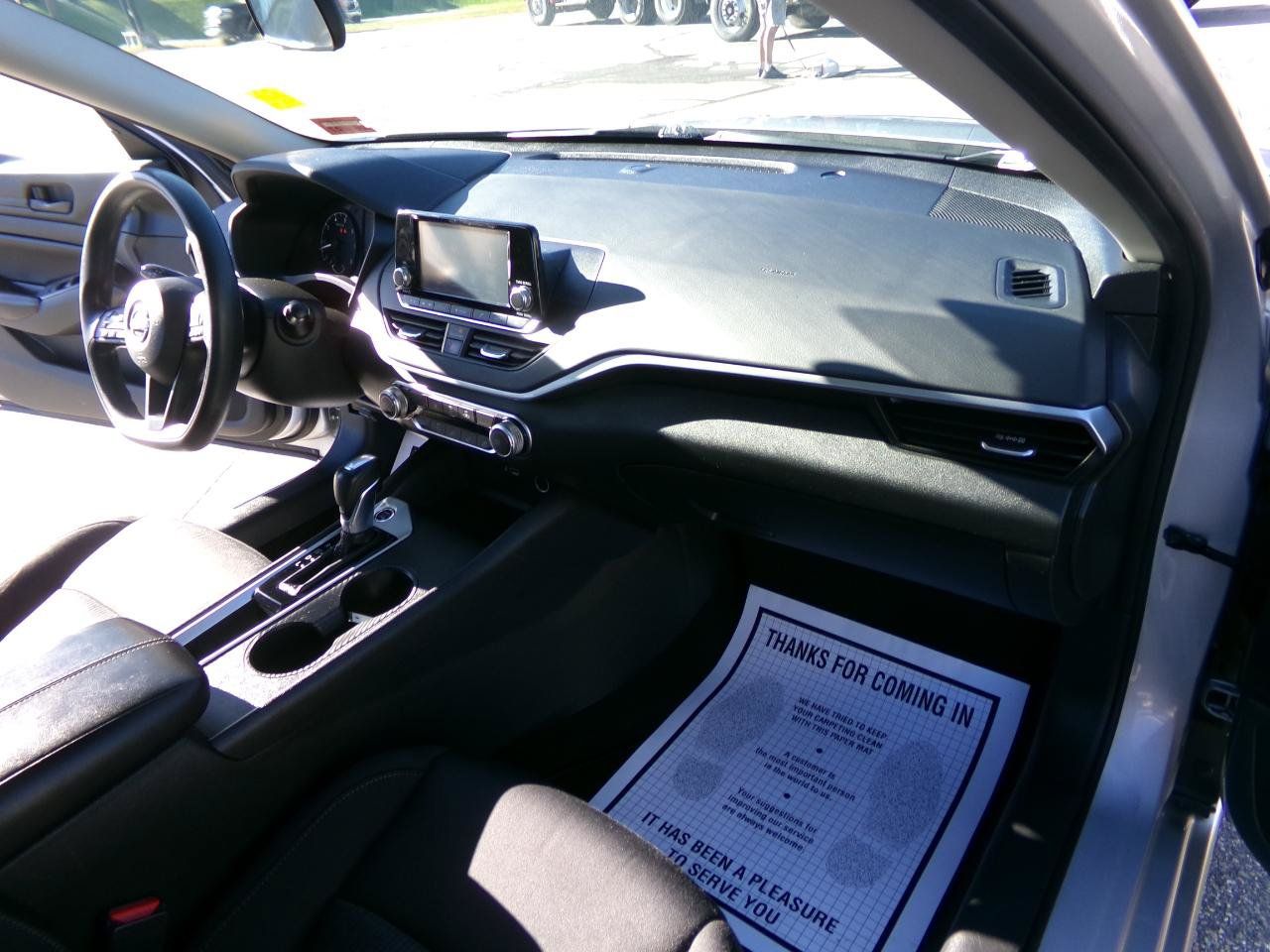 Used 2023 Nissan Altima 2.5 S FWD image 18