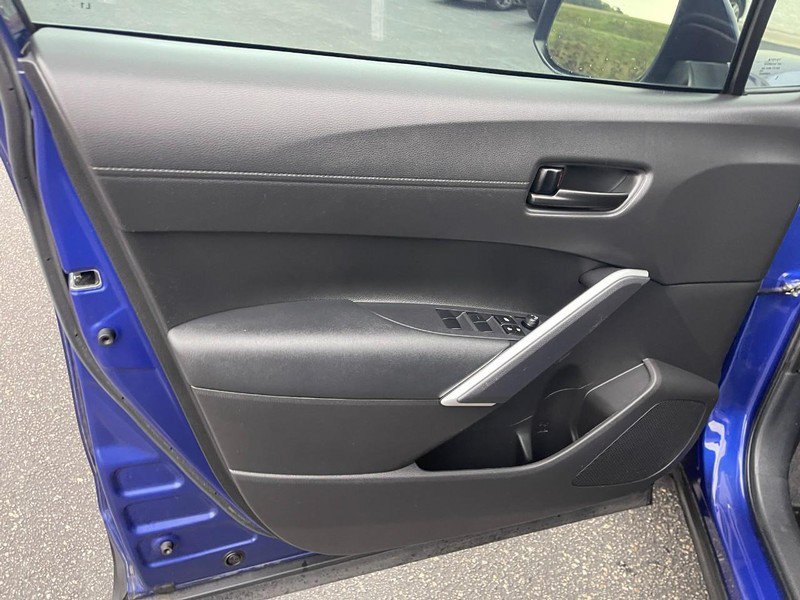 Used 2023 Toyota Corolla Cross LE w/ Moonroof Package FWD image 21