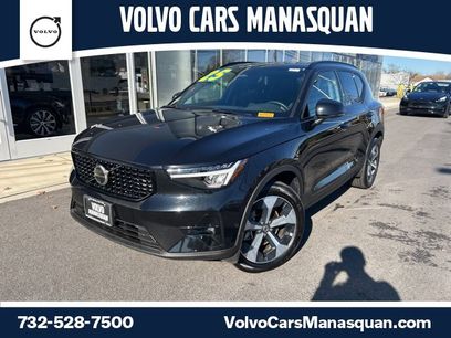 Used 2025 Volvo XC40 B5 Plus