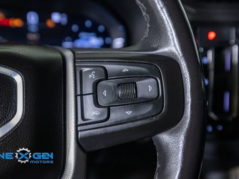 Used 2023 GMC Yukon Denali w/ Advanced Technology Package AWD/4WD image 15