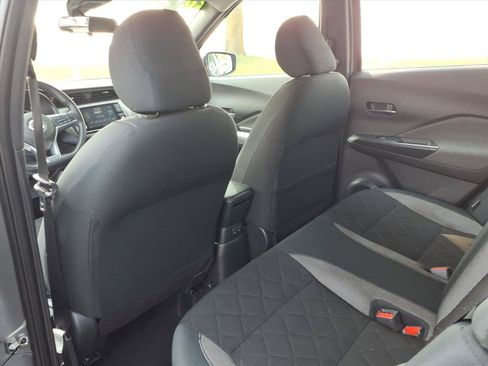 Used 2020 Nissan Kicks SV FWD image 27
