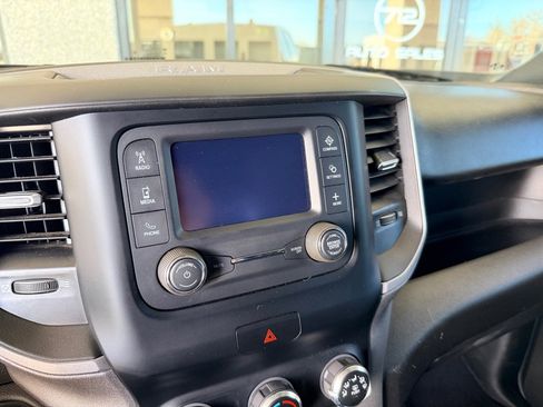 Used 2024 RAM 2500 Tradesman w/ Chrome Appearance Group image 15