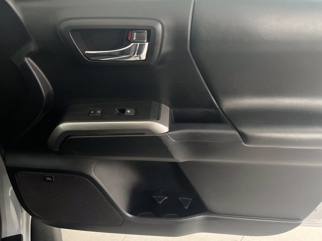 Used 2019 Toyota Tacoma Limited AWD/4WD image 58