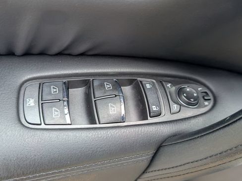 Used 2021 Nissan Armada SL RWD image 21