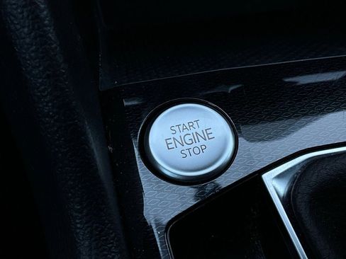 Used 2025 Volkswagen Taos S image 23