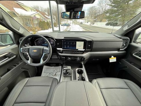 New 2026 Chevrolet Silverado 1500 LTZ w/ Z71 Off-Road Package image 10