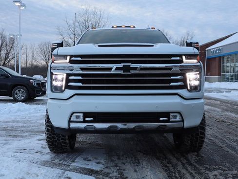 Used 2021 Chevrolet Silverado 2500 High Country w/ Technology Package image 7